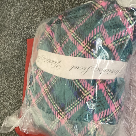 Robe Womens m/l plaid nwt - Picture 2 of 4